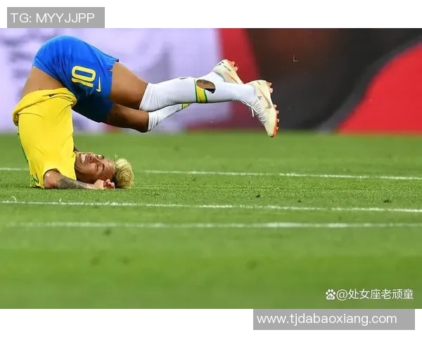 内马尔与小罗的足球传奇:从巴西街头到世界舞台的辉煌历程 内马尔与小罗的足球传奇:从巴西街头到世界舞台的辉煌历程