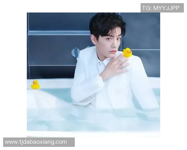 肖战粉丝为足球明星助威热情高涨共同见证精彩赛事瞬间