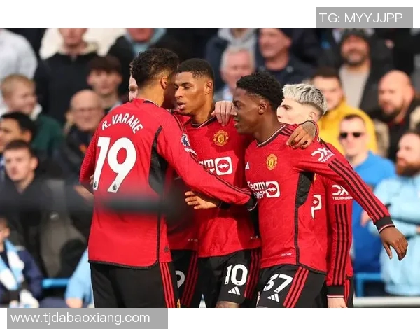 拉什福德足球明星挂画展现激情与梦想的完美结合