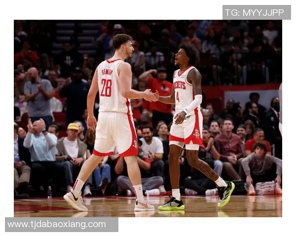 2020年NBA季后赛雷霆对火箭的精彩赛程回顾与分析